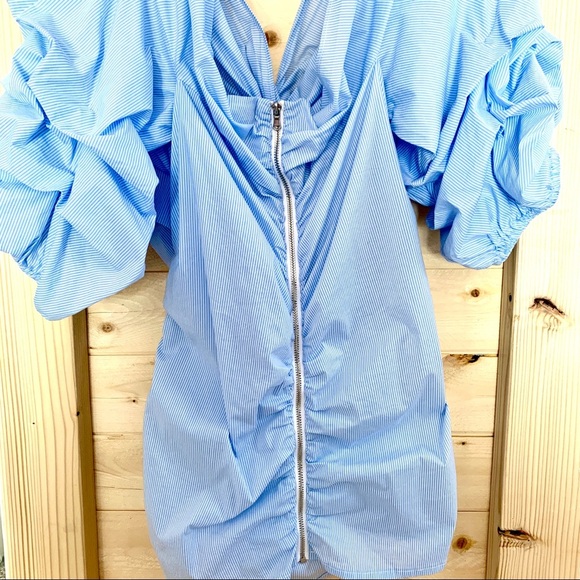 New York & Co Blue/White pinstripe Ruched Top - Picture 2 of 10